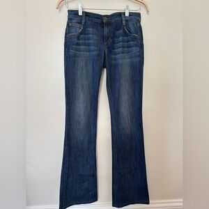 Joe's Jeans in style SOCIALITE Dark Wash Size 26!